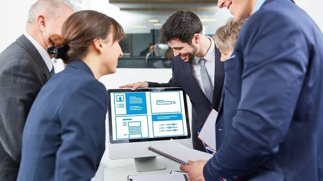 海外　WEB マーケティング